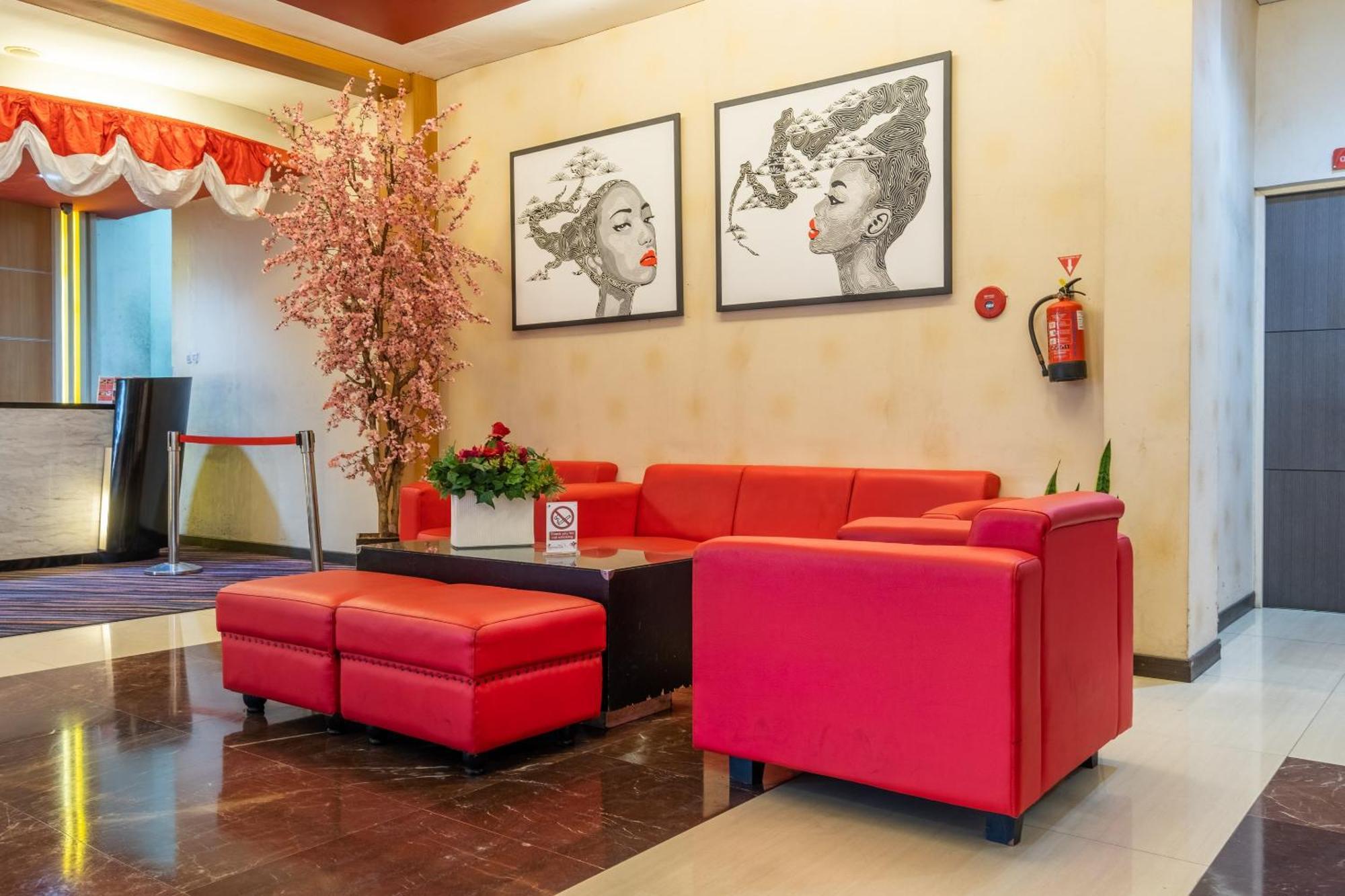 Hotel Promenade Cihampelas Bandung Exterior foto